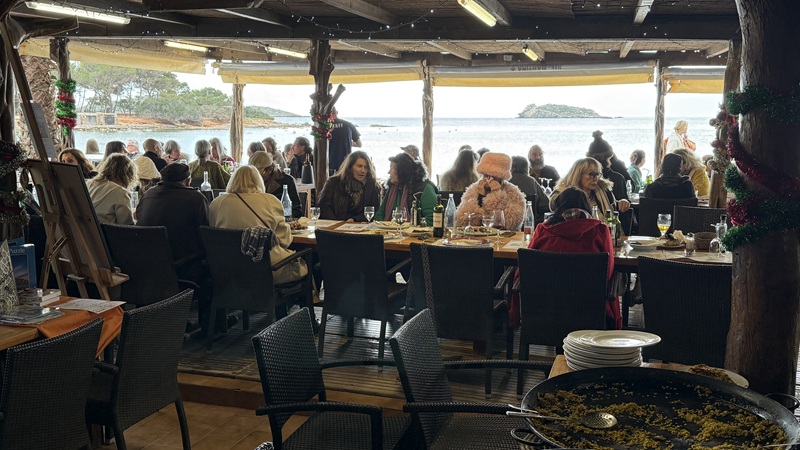 IBIZA KURIER & IBIZA INSIDE: Facebook-Gruppen-Treffen & Paella-Weihnachtsessen