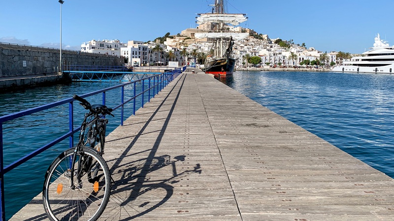 Ibiza mit dem Fahrrad erkunden – Die besten Routen und Tipps