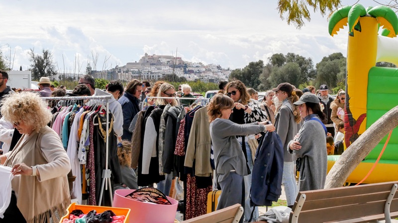 Flohmarkt & Grillfest in Jesús